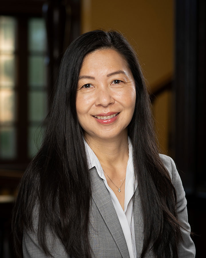 Headshot of Sandy Gaw.